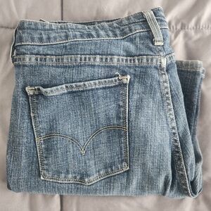Levi's Straight Leg Blue Jeans